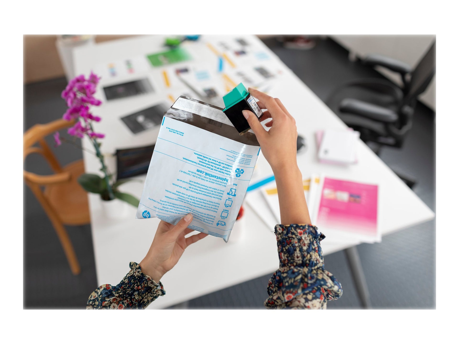 HP 662 - Negro - original - Ink Advantage - cartucho de tinta - para Deskjet 1516, Ink Advantage 15XX, Ink Advantage 35XX, Ink Advantage 4645