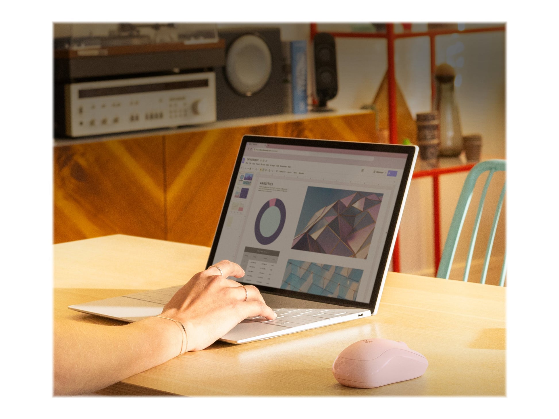 Logitech M240 Silent Bluetooth Mouse, Compact, Portable, Smooth Tracking, Rose - Ratón - 3 botones - inalámbrico - Bluetooth - rosa-5