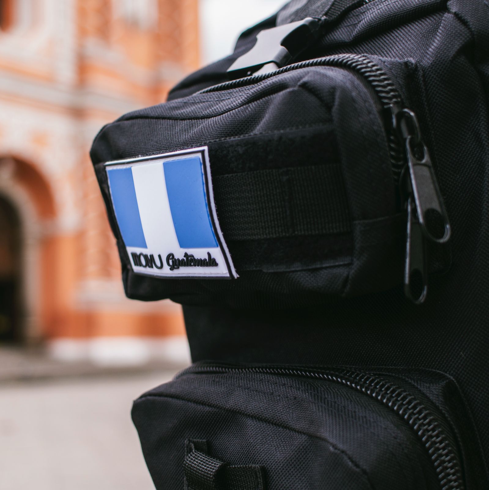 Mochila Atake M08 Negro-4