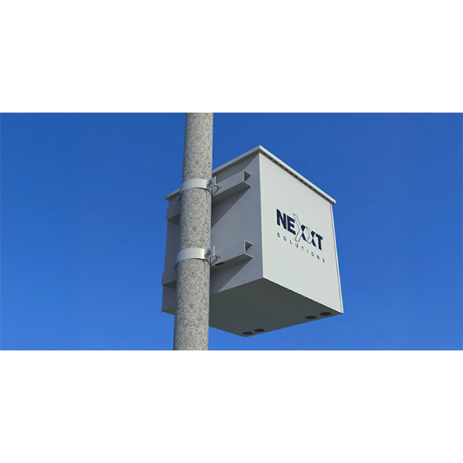 Nexxt Solutions Infrastructure - Outdoor Pole Mount Cabinet - SPCC steel - Light gray powder coat - Incluye acc mont barra tierra-3